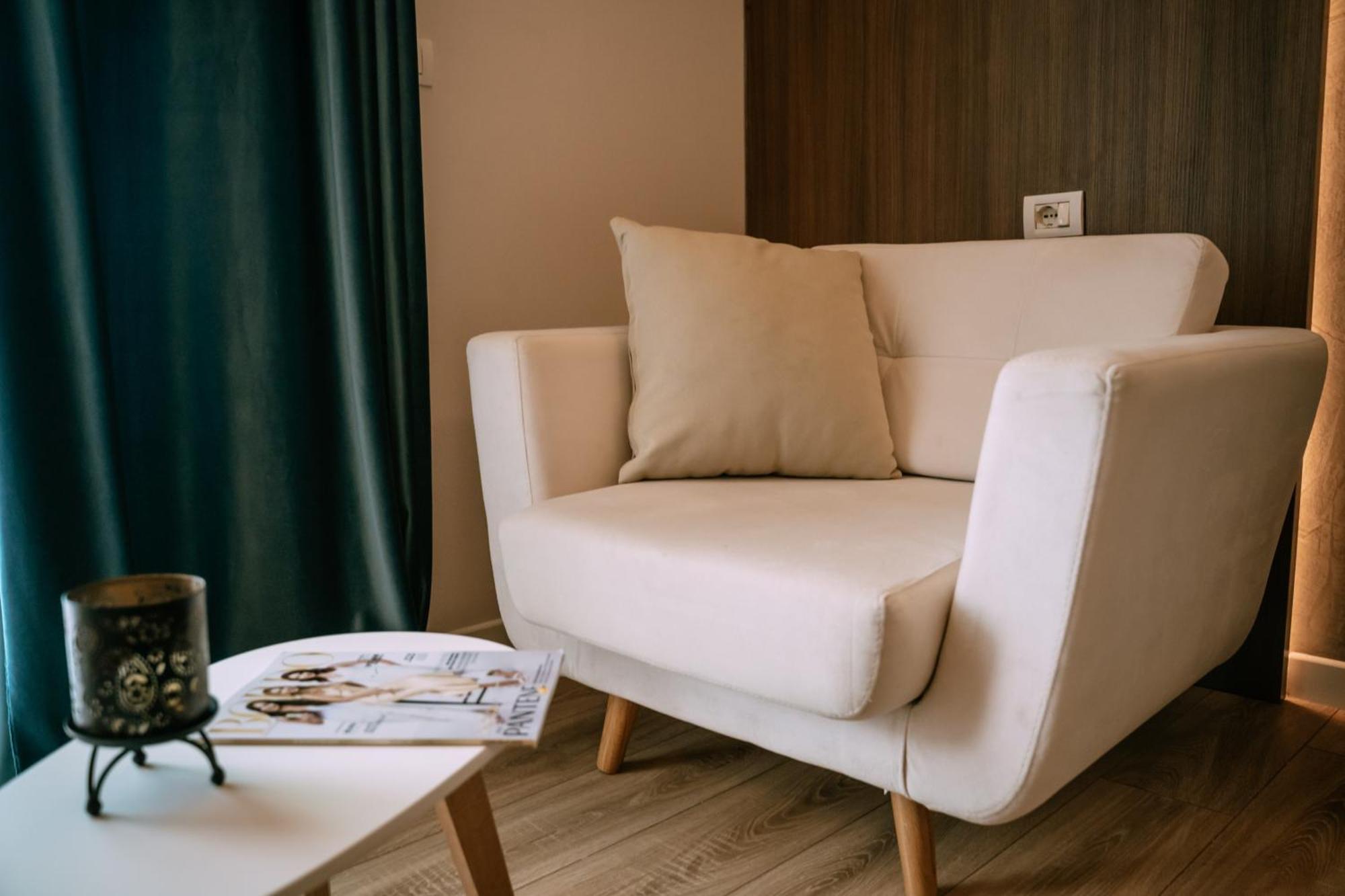 Albanian Star Hotel Kryemëdhej エクステリア 写真