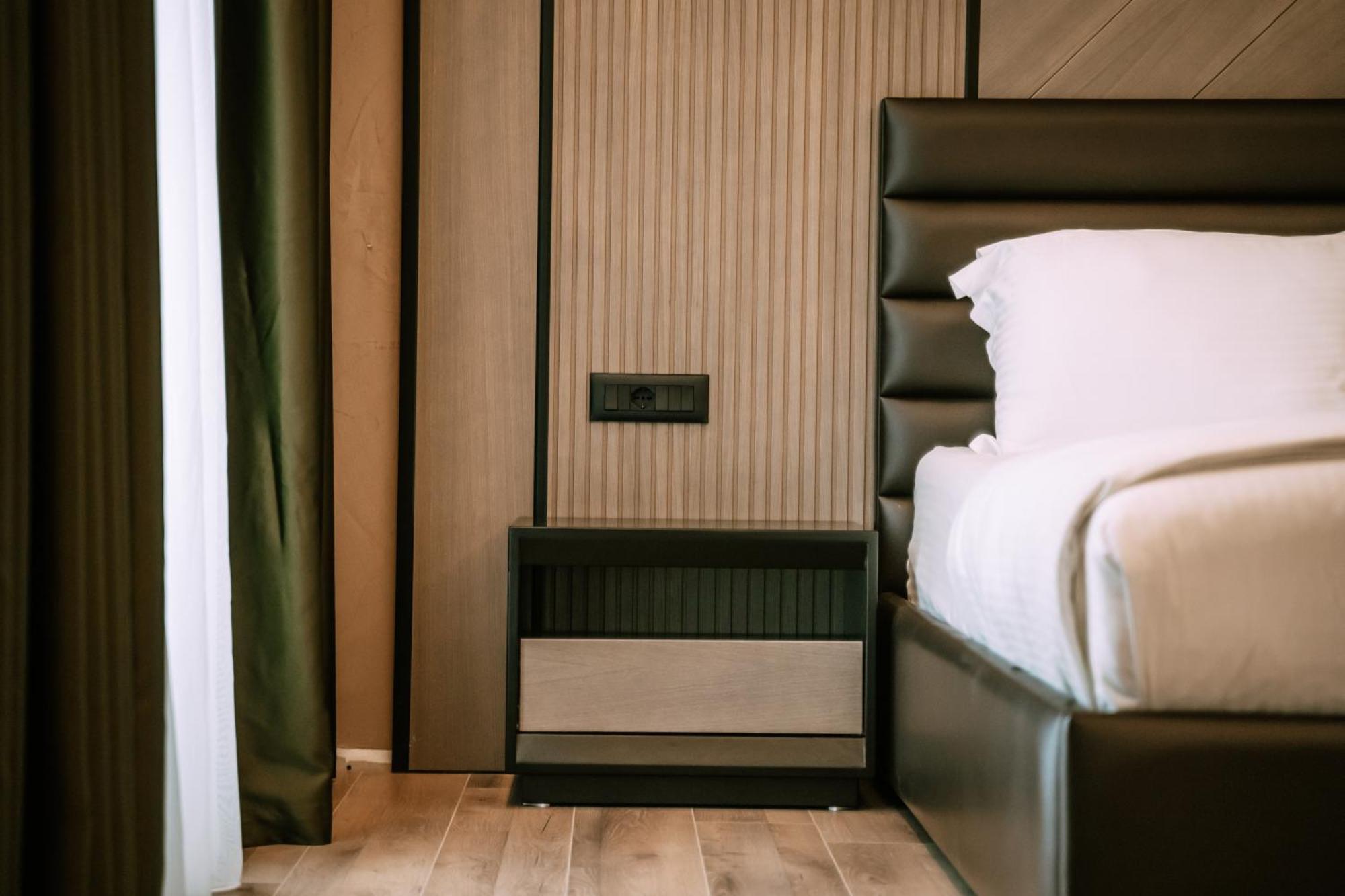 Albanian Star Hotel Kryemëdhej エクステリア 写真