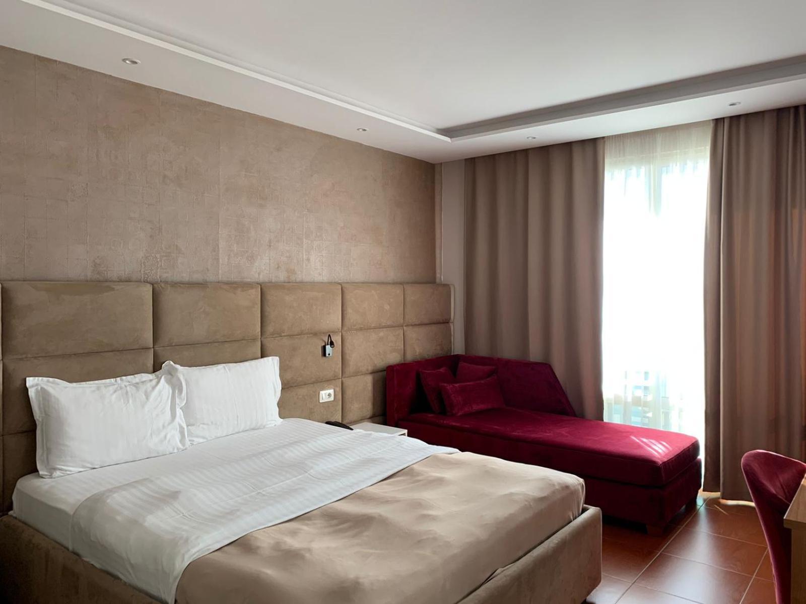 Albanian Star Hotel Kryemëdhej エクステリア 写真