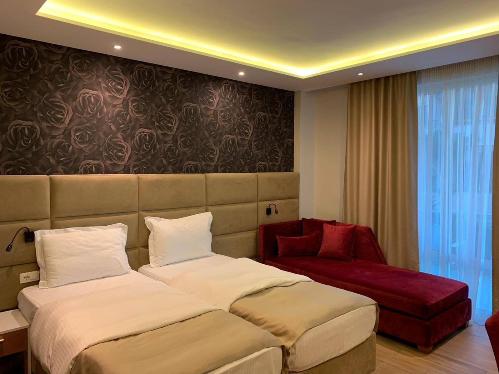 Albanian Star Hotel Kryemëdhej エクステリア 写真