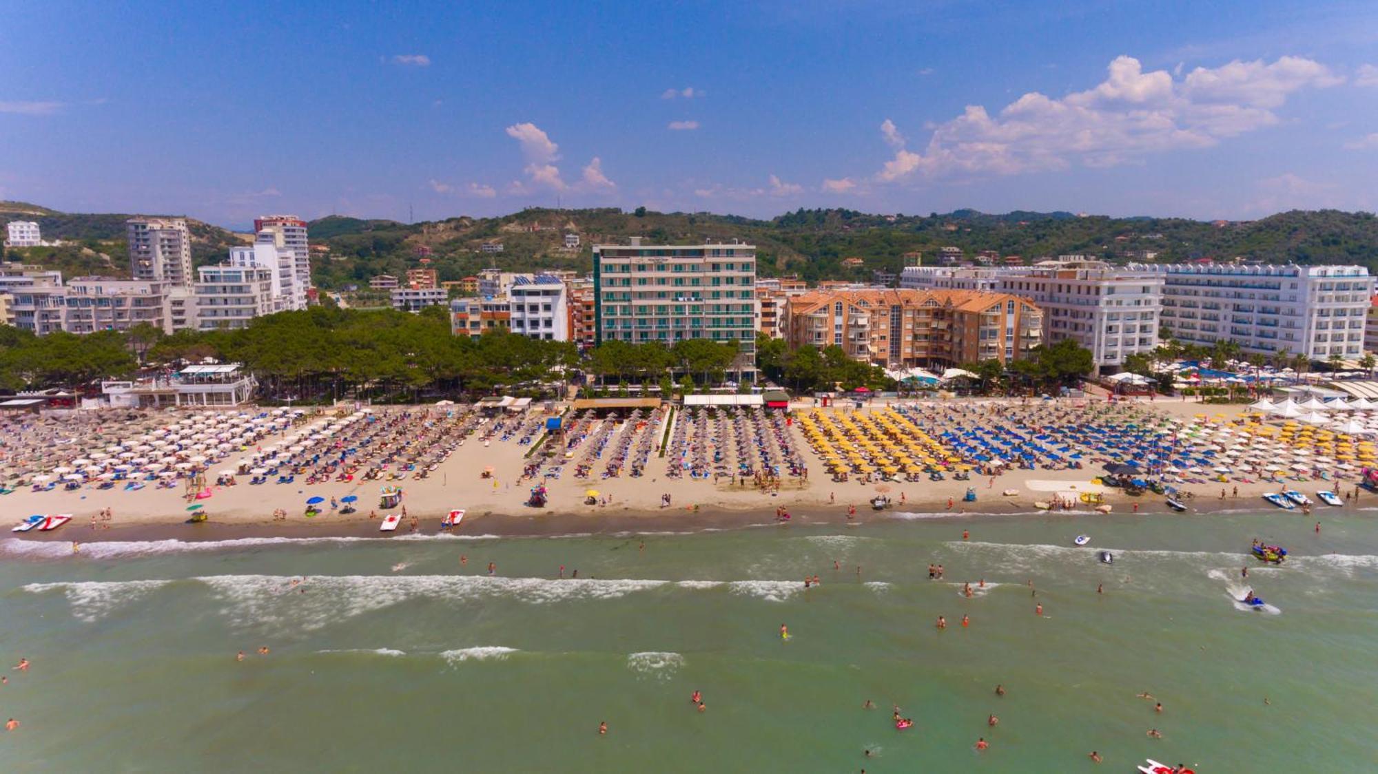 Albanian Star Hotel Kryemëdhej エクステリア 写真